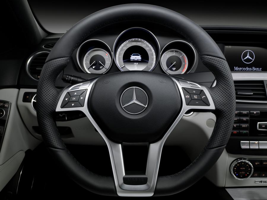  Mercedes-Benz C350 CDI Station Wagon 4Matic 2011 года  (фото 2 из 16)